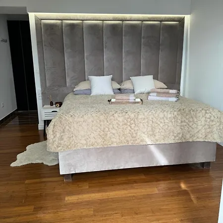 Apartmán Luxury Lucy With Terace & Fittnes Centar Split