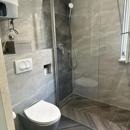 Luxury Lucy With Terace & Fittnes Centar Apartmán